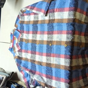 Men's Tommy Bahama short sleeve dress shirt.